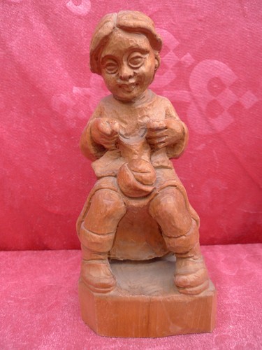 Alte holzfigur sitzendes - alte, holzfigur__sitzendes