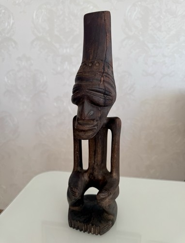 Große geschnitzte holzfigur - große,