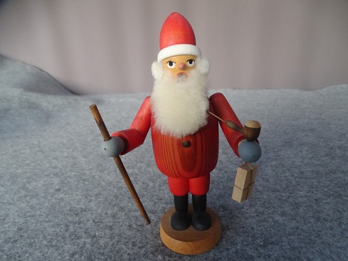 Alte holzfigur - alte,