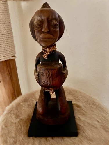 Alte afrikanische holzfigur - alte,