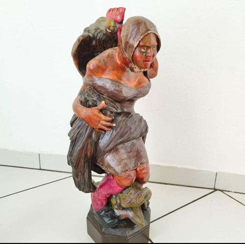 Alte holzschnitzfigur bäuerin - holzschnitzfigur,