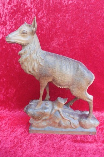 Schöne alte holzfigur - holzfigur,
