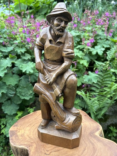 Alte geschnitzte holzfigur - alte,
