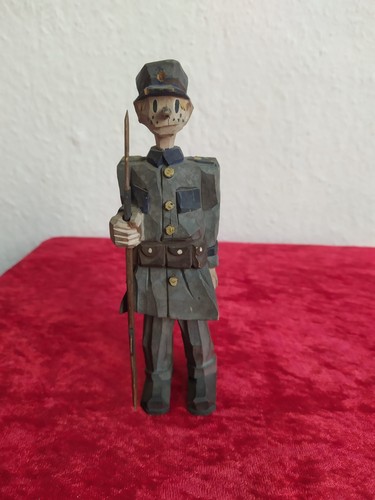 Alte holzfigur soldat - holzfigur, mit